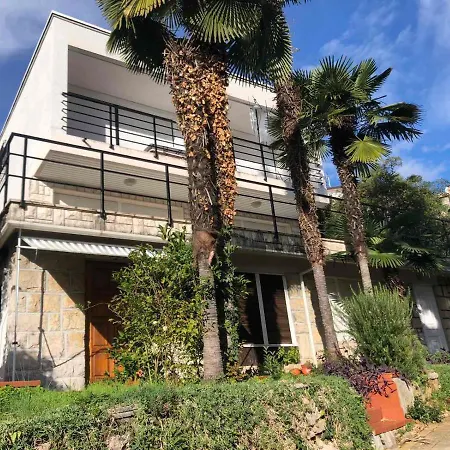 Apartman Sheltered Oasis In